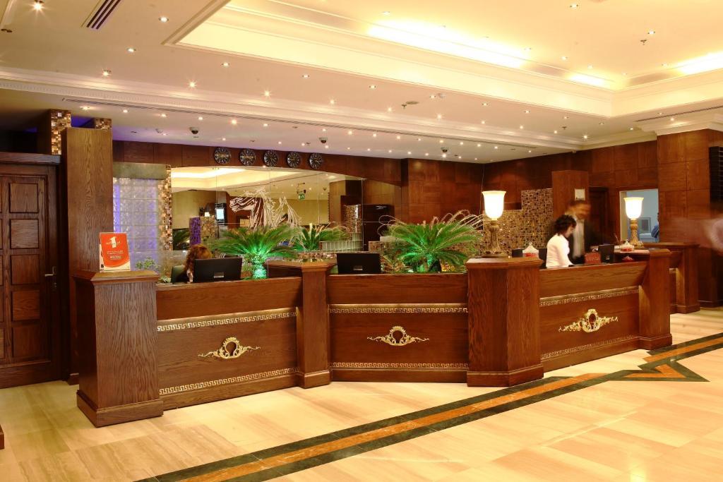 Abjad Grand Hotel Dubái Exterior foto